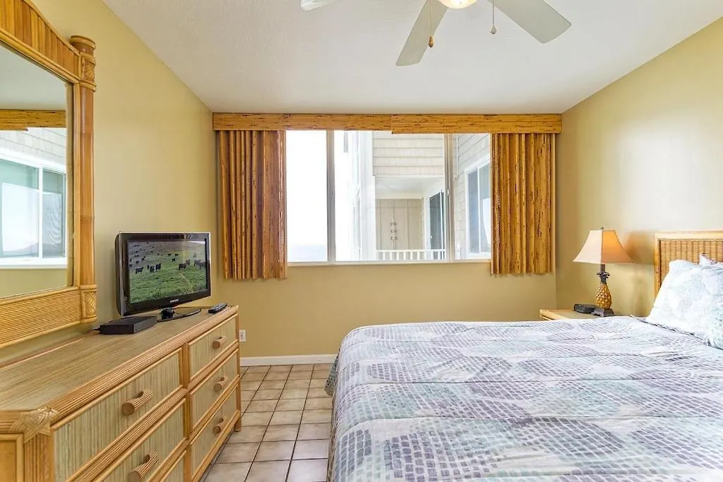 Holiday home Oceanfront Condo & Walking Distance To Beach And Town- Hale Kona Kai 207 By Casago Kona Kailua-Kona